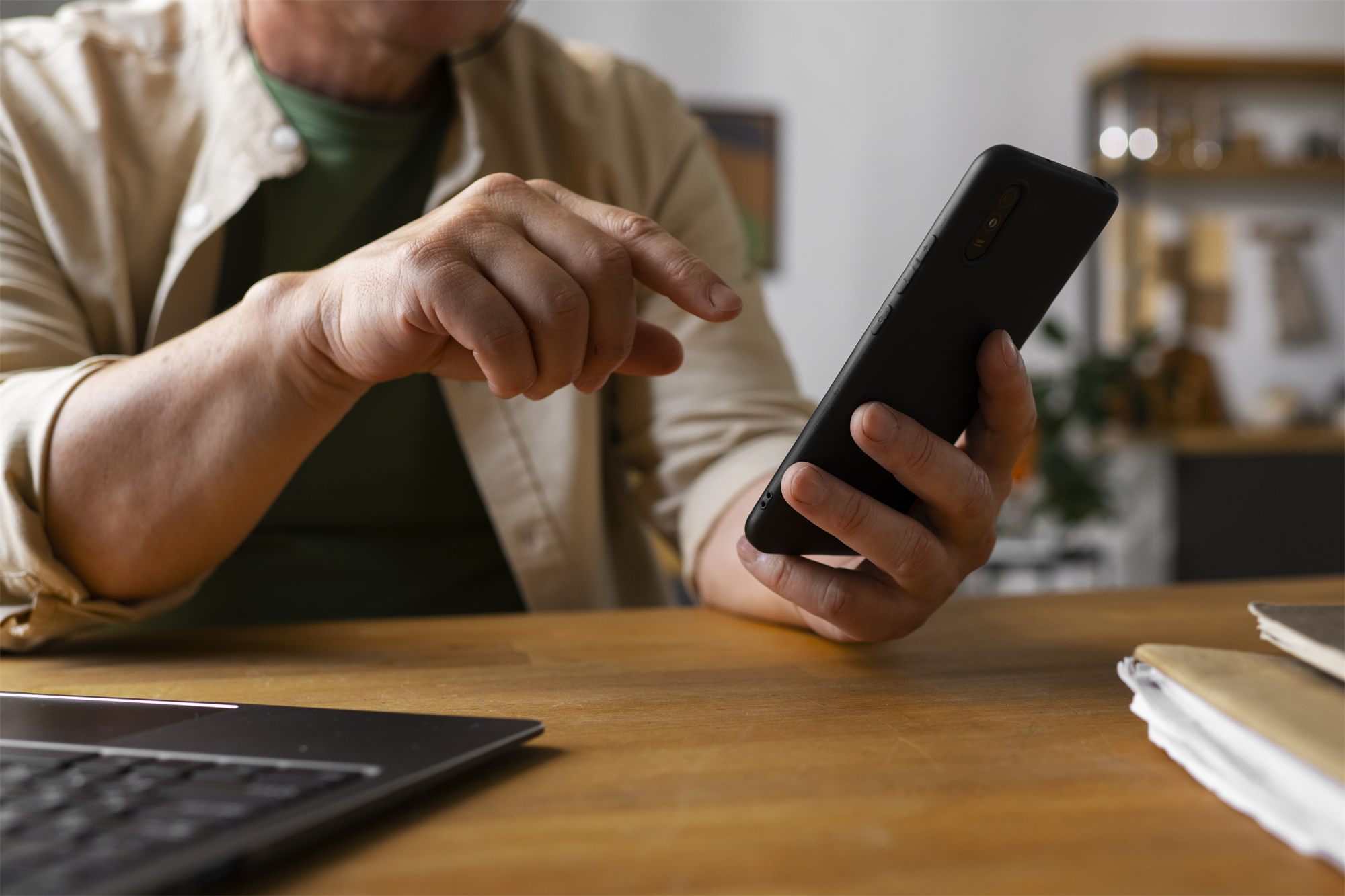 Mobile closing service across South Louisiana
