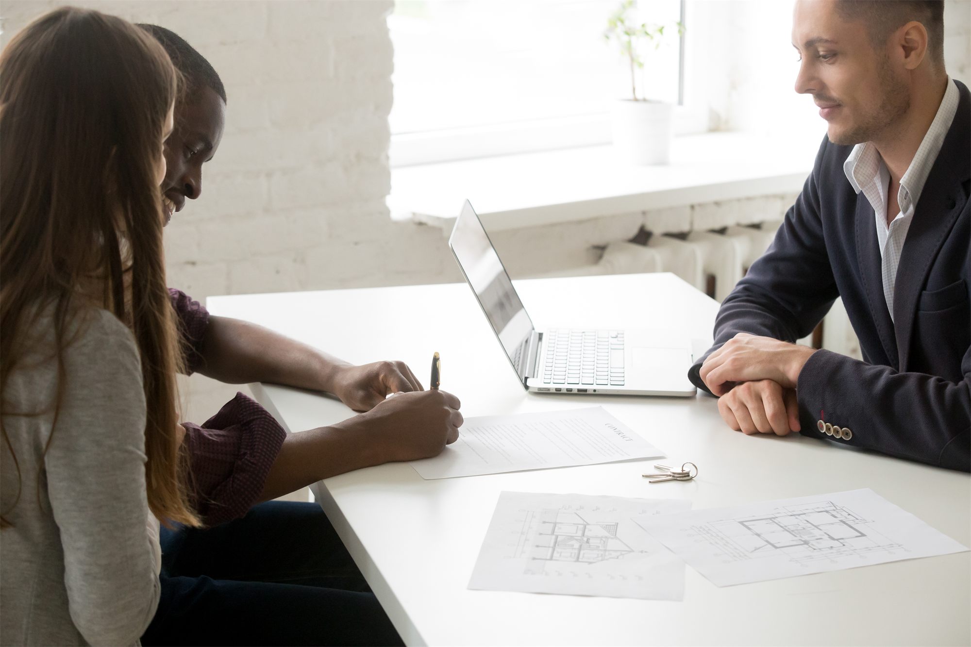 Settlement and escrow services at Integrity Title